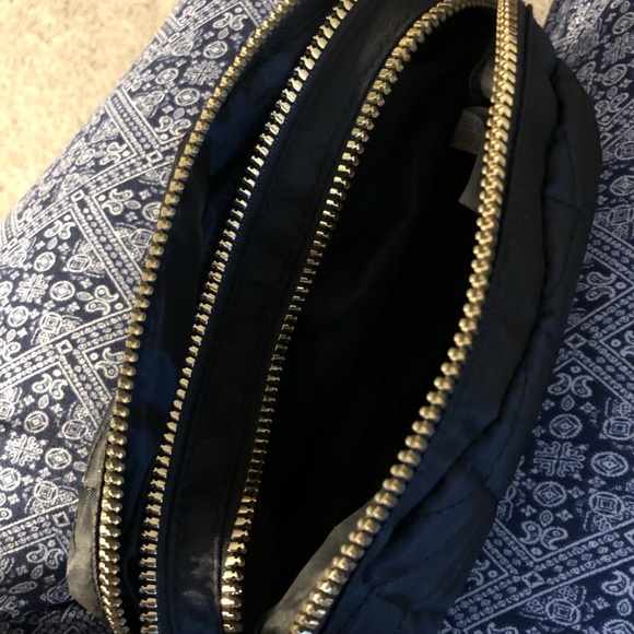 Double sided zipper make up case - Picture 6 of 7